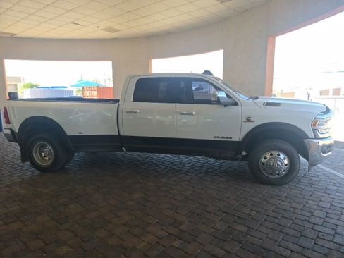 Used 2019 RAM 3500 Laramie AWD/4WD image 3