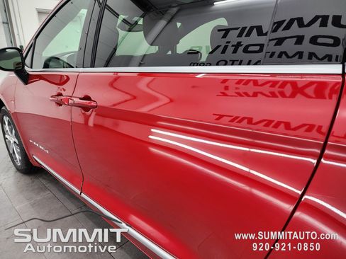 New 2026 Chrysler Pacifica Pinnacle image 36