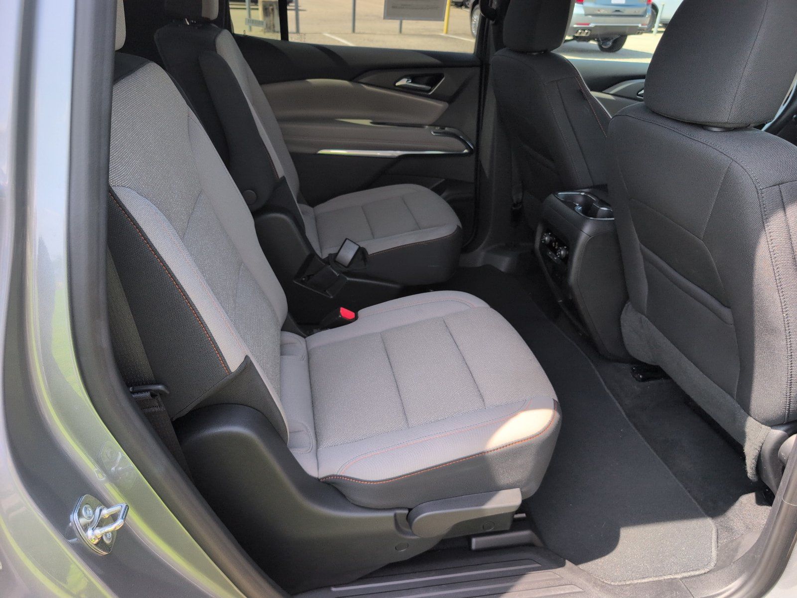 Used 2026 Chevrolet Traverse LT w/ Driver Confidence Package FWD image 10