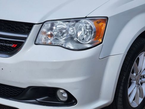 Used 2019 Dodge Grand Caravan SXT FWD image 8