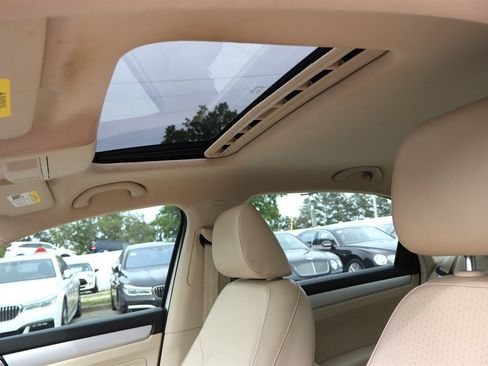 Used 2013 Volkswagen Passat TDI SE FWD image 18