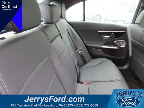 Used 2025 Mercedes-Benz C 300 4MATIC Sedan image 37