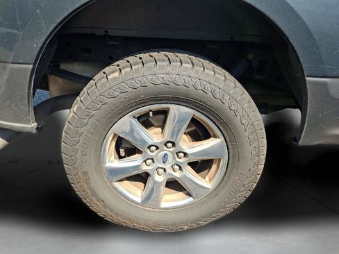 Used 2018 Ford F150 XLT w/ Equipment Group 302A Luxury AWD/4WD image 9