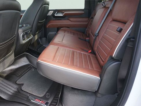 Used 2026 GMC Sierra 2500 Denali Ultimate w/ Max Trailering Package AWD/4WD image 13