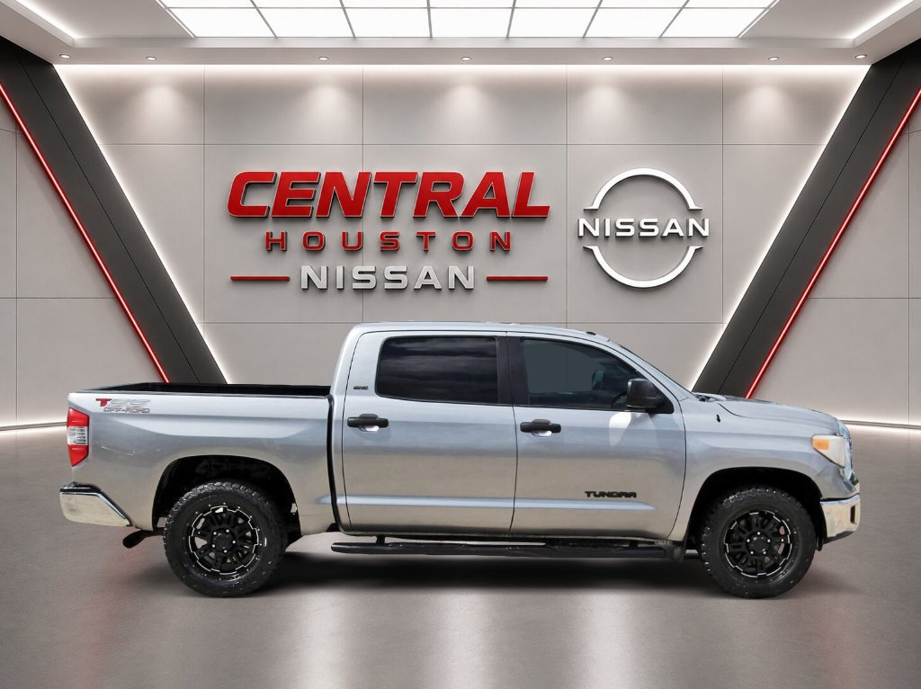 Used 2017 Toyota Tundra SR5 RWD image 5