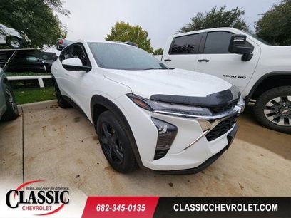 Used 2025 Chevrolet Trax LS w/ LS Convenience Package