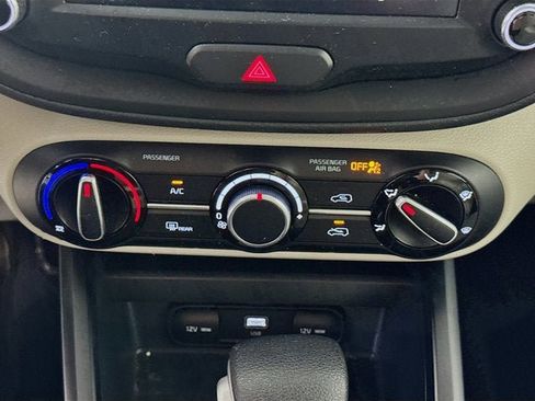 Used 2023 Kia Soul LX FWD image 15