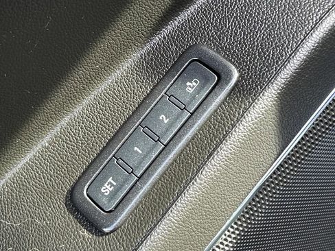 Used 2018 Chevrolet Tahoe LT image 29