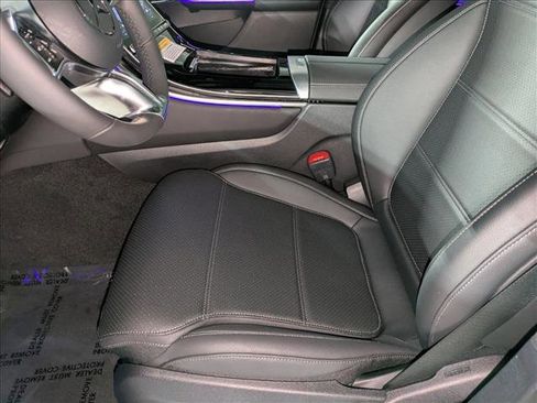 New 2026 Mercedes-Benz GLC 300 image 4