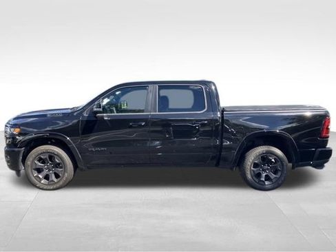 Used 2025 RAM 1500 Big Horn AWD/4WD image 9