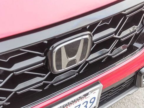 Used 2025 Honda CR-V Sport image 17