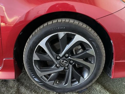 Used 2017 Toyota Corolla iM image 12