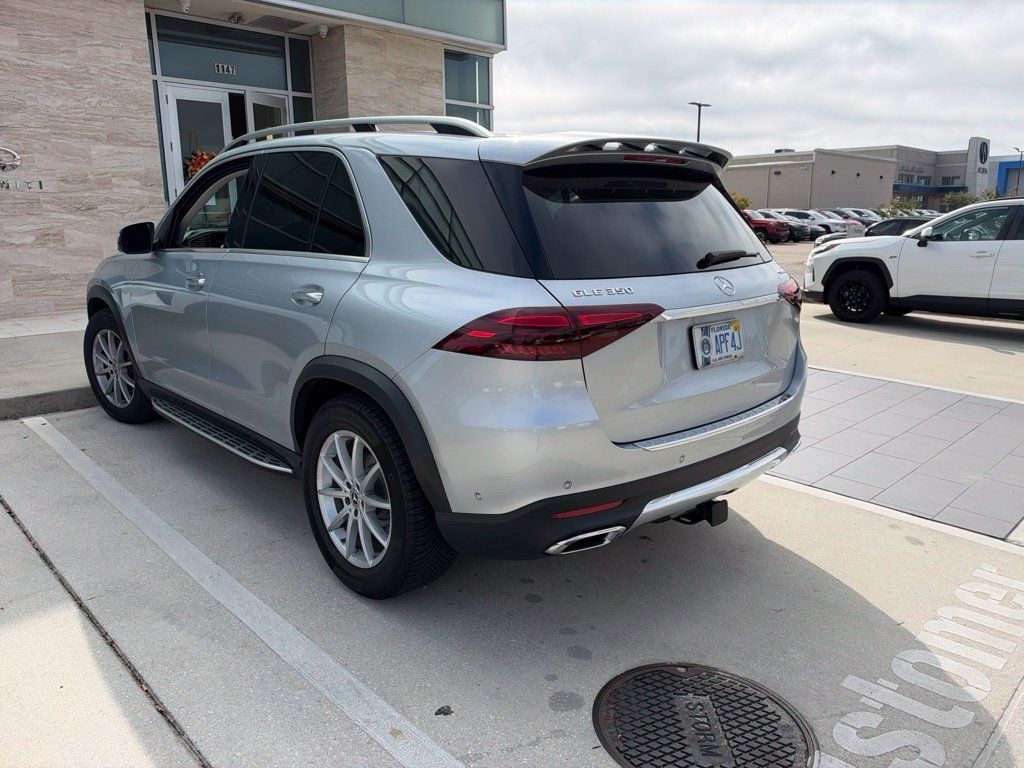 Used 2024 Mercedes-Benz GLE 350 4MATIC image 5