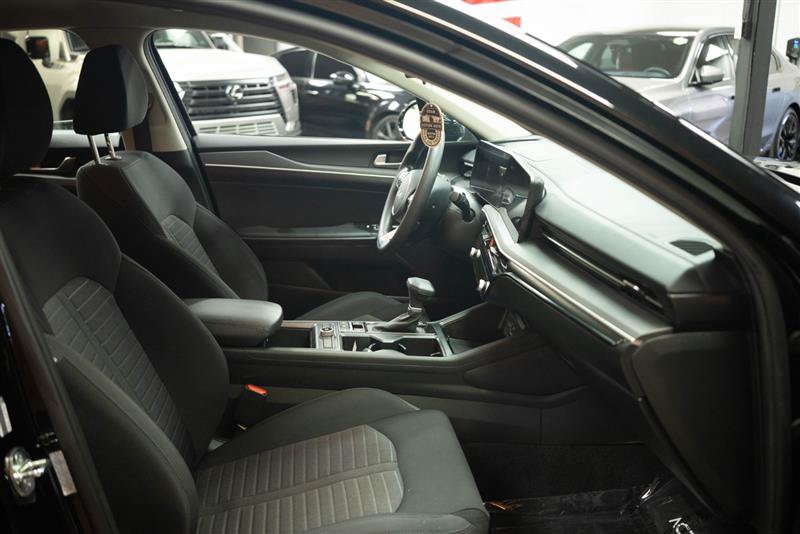 Used 2025 Kia K5 LXS FWD image 12
