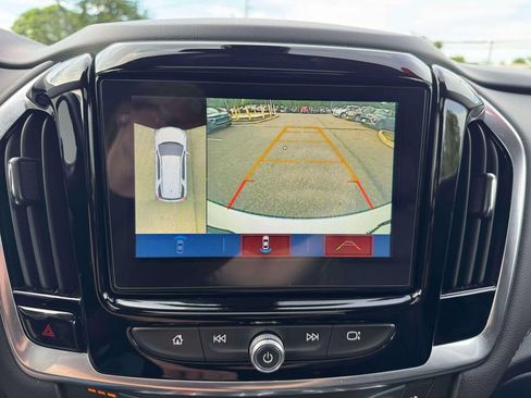 Used 2019 Chevrolet Traverse Premier w/ LPO, Blackout Package AWD/4WD image 31