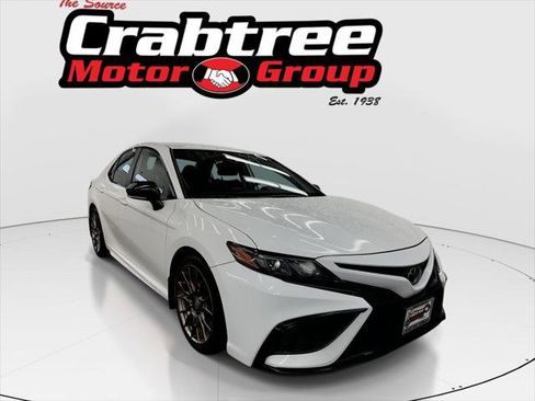 Certified 2023 Toyota Camry SE image 1