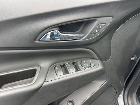 Used 2021 Chevrolet Equinox LT AWD/4WD image 21