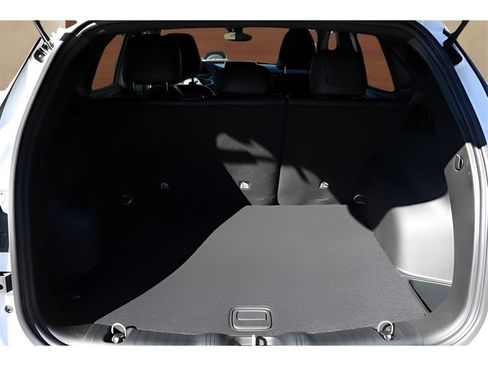 New 2026 Jeep Compass Latitude image 16