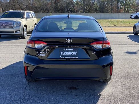 Used 2022 Toyota Corolla LE image 6