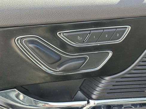 Used 2022 Lincoln Corsair AWD w/ Premium Package image 36