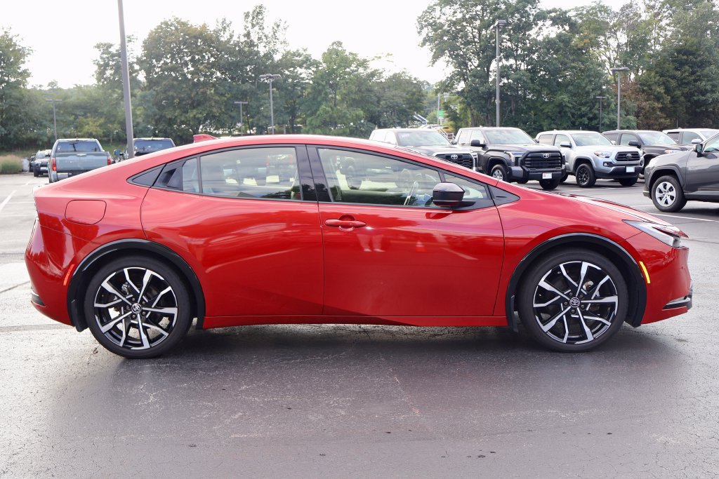 Certified 2024 Toyota Prius Prime FWD image 9