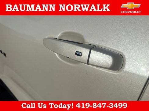 Used 2023 Chevrolet Blazer RS w/ Driver Confidence II Package FWD image 9