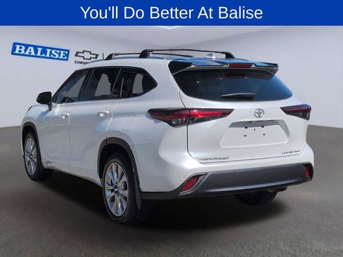 Used 2024 Toyota Highlander Limited AWD/4WD image 5