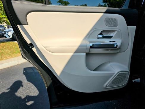 New 2026 Mercedes-Benz GLB 250 4MATIC image 25