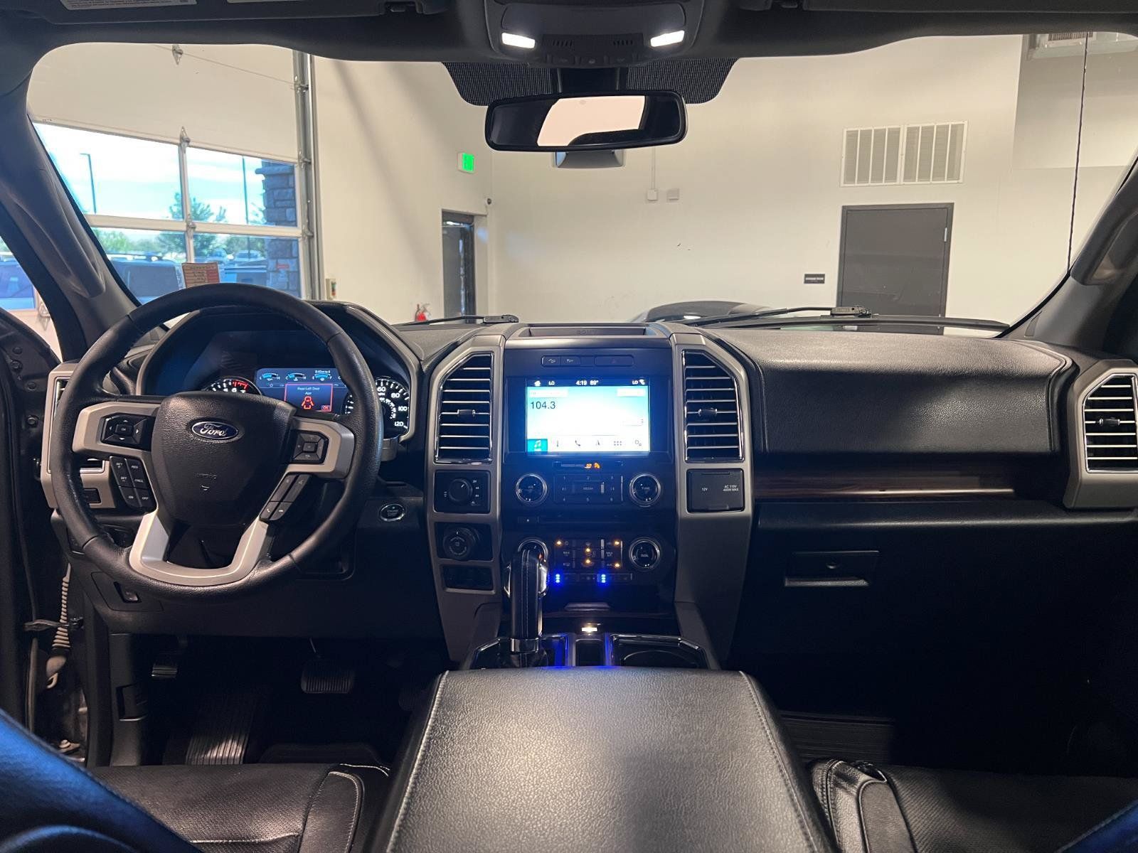 Used 2016 Ford F150 Lariat w/ Equipment Group 502A Luxury AWD/4WD image 30