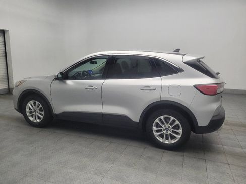 Used 2020 Ford Escape SE FWD image 3