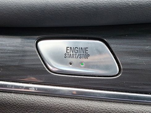 Used 2023 Buick Enclave Essence AWD/4WD image 24