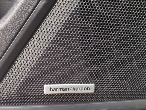 Certified 2025 Subaru Outback Onyx Edition image 30