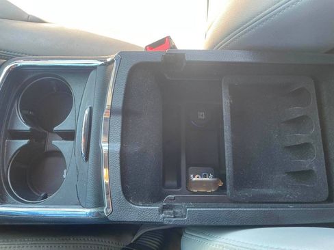 Used 2014 Dodge Charger SE RWD image 39