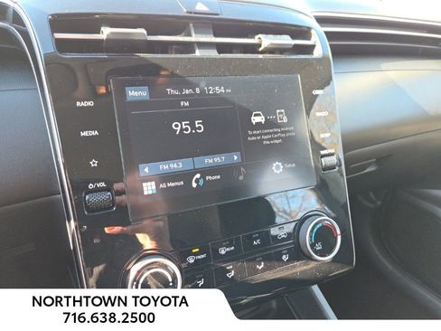 Used 2024 Hyundai Tucson SE image 17