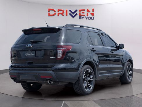 Used 2015 Ford Explorer Sport w/ Equipment Group 401A image 8