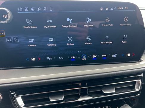 New 2026 Chevrolet Traverse LT w/ LPO, Floor Liner Package image 18