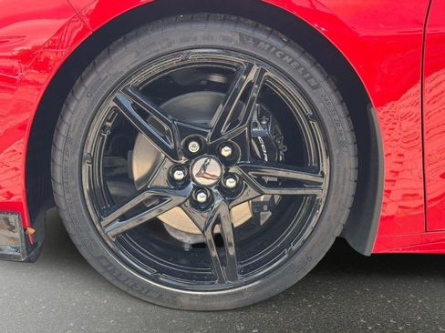 Used 2025 Chevrolet Corvette Stingray Preferred Cpe w/ Battery Protection Package RWD image 12
