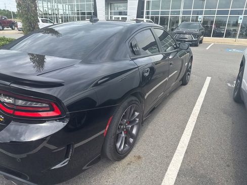 Used 2022 Dodge Charger Scat Pack w/ Plus Group RWD image 7