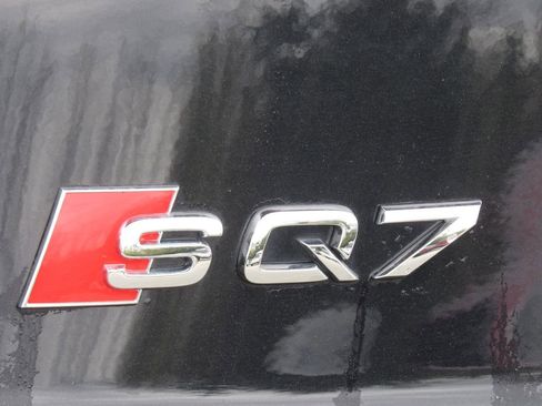 Used 2021 Audi SQ7 Prestige w/ Prestige Package image 8