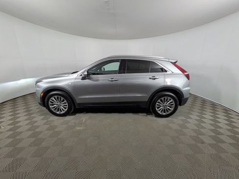 Used 2025 Cadillac XT4 Premium Luxury FWD image 16