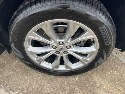 Used 2020 Ford Explorer Limited RWD image 24