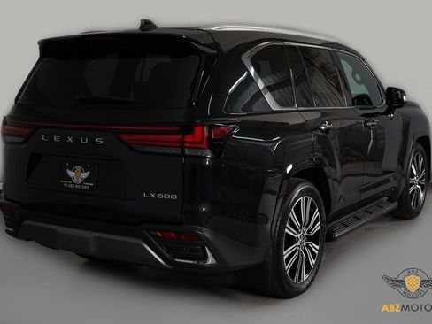 Used 2026 Lexus LX 600 4WD w/ Luxury Package image 6