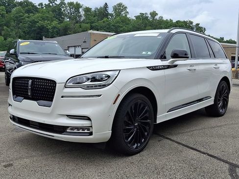 Used 2023 Lincoln Aviator Reserve w/ Equipment Group 201A AWD/4WD image 3