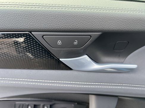 New 2026 Volkswagen Tiguan SE AWD/4WD image 18