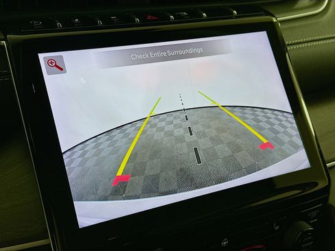 Used 2023 Jeep Grand Cherokee Limited image 23