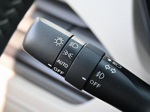 New 2026 Subaru Forester Premium image 32