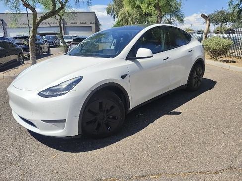 Used 2020 Tesla Model Y Long Range AWD/4WD image 7
