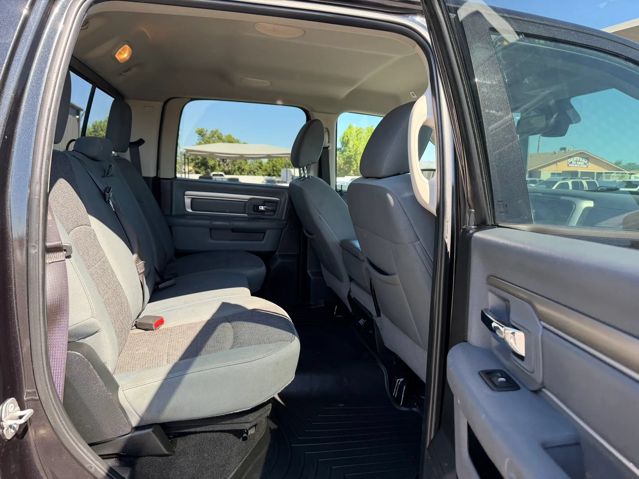 Used 2017 RAM 1500 Big Horn AWD/4WD image 24