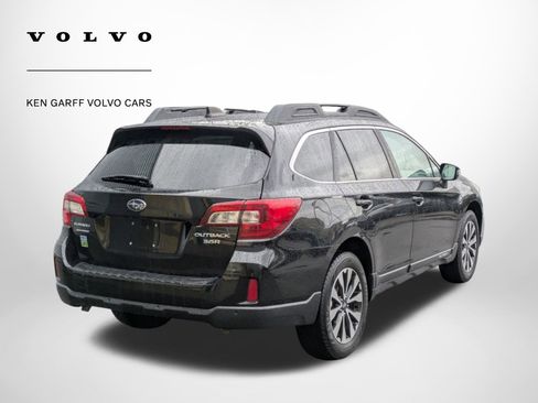 Used 2017 Subaru Outback 3.6R Limited image 3