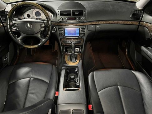 Used 2008 Mercedes-Benz E 350 4MATIC Sedan image 36